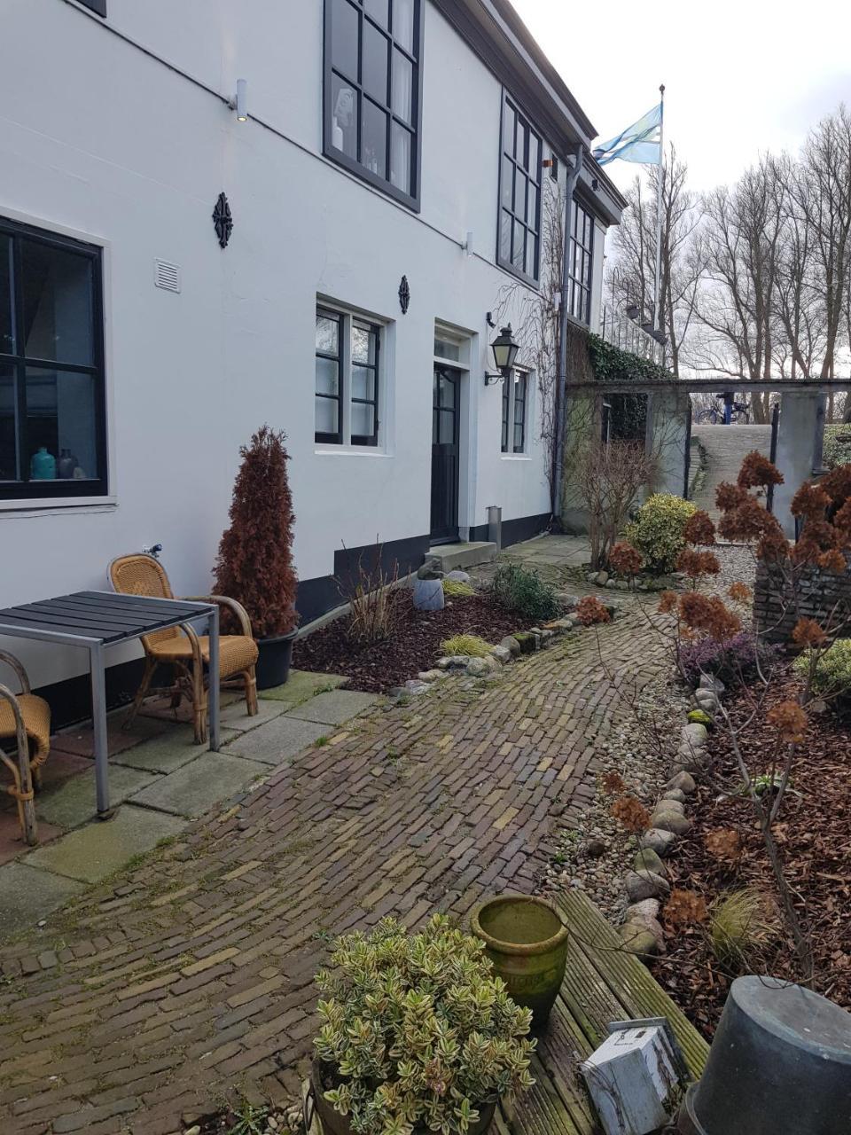 Cafe Brasserie Het Heerenhuis Het Kalf Exterior photo